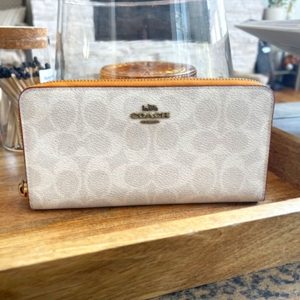COACH Accordion Zip Wallet In Blocked Signature Canvas